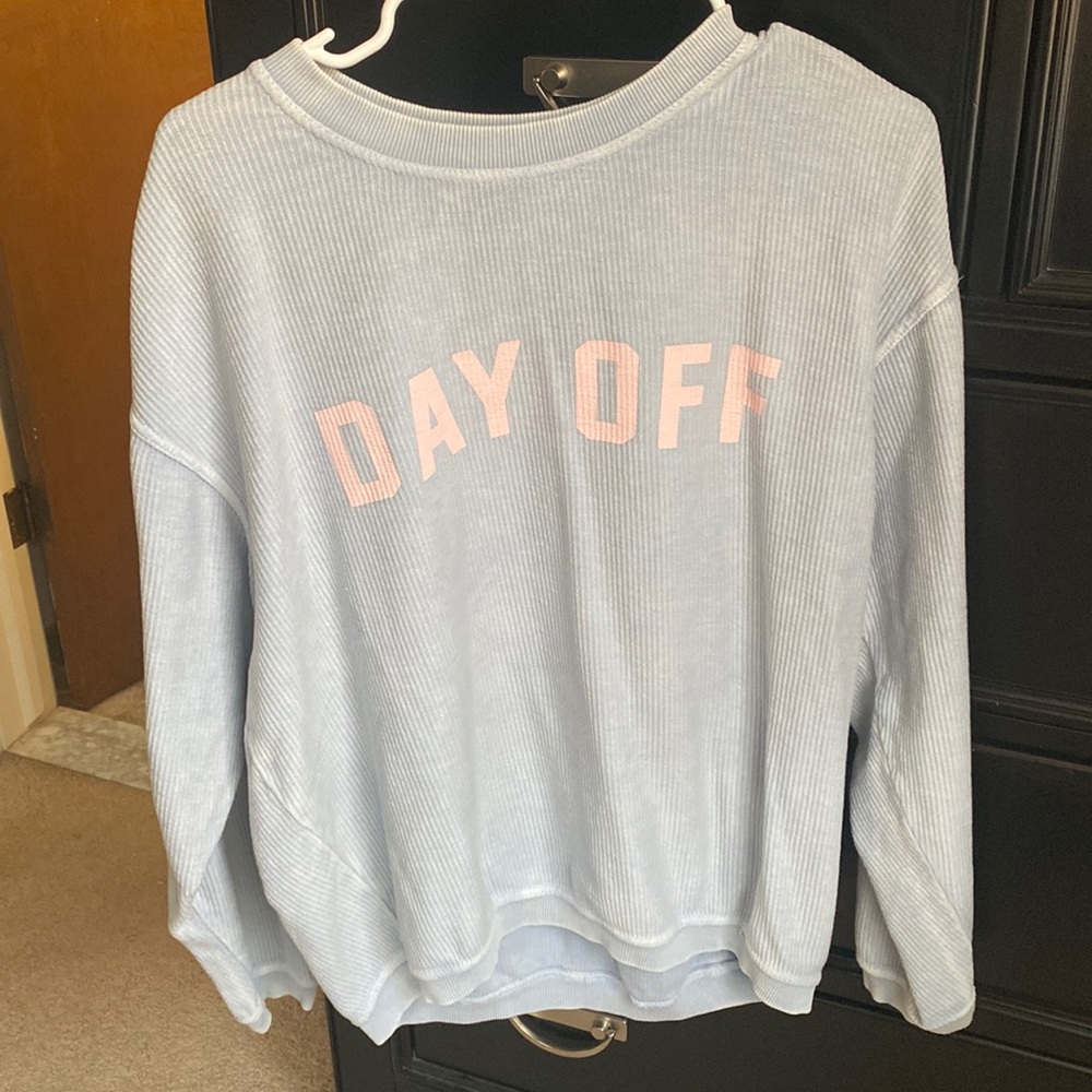 “Day Off” crewneck light blue and pink size small (Gliks)